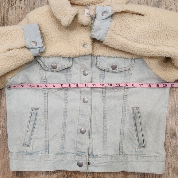 Blue ones Sherpa Blue denim jean crop jacket, womens Medium - Picture 5 of 8